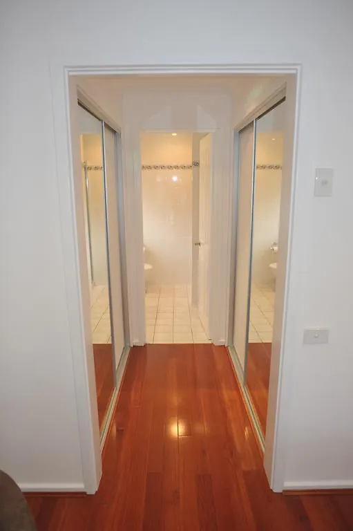 The Pommy Tree Bed & Breakfast Canberra