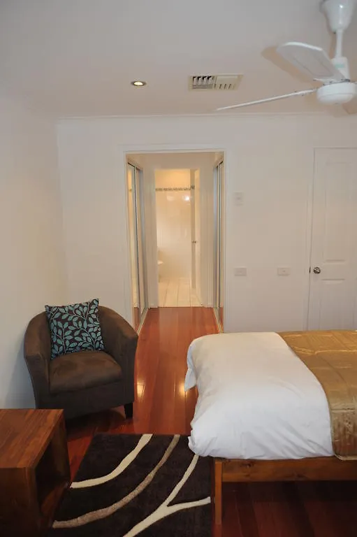 The Pommy Tree Bed & Breakfast Canberra
