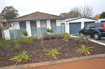 The Pommy Tree Bed & Breakfast Canberra