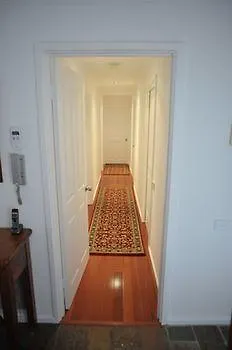 The Pommy Tree Bed & Breakfast Canberra 4*,  Australia
