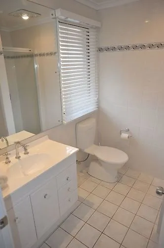 The Pommy Tree Bed & Breakfast Canberra